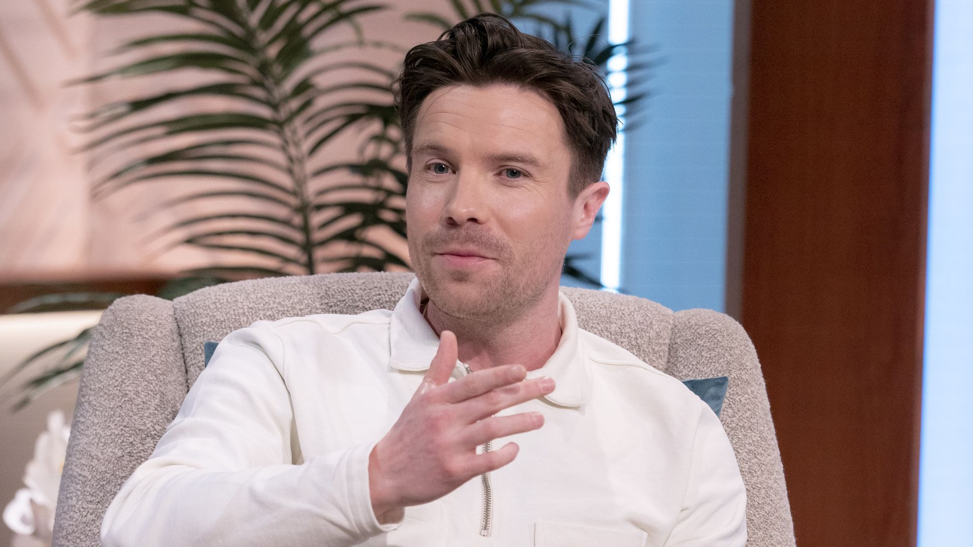 Get Millie Black star Joe Dempsie’s life off-screen: from love life to family and upbringing