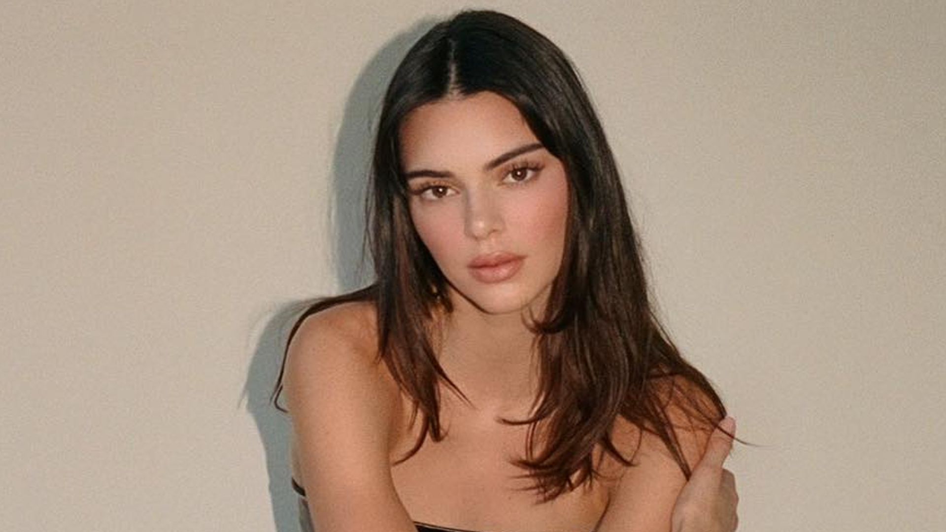 Kendall Jenner takes style cues from Princess Kate in peak-chic baker boy hat