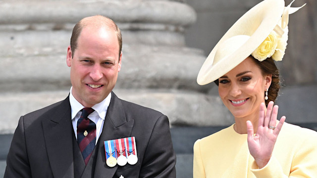 kate and william rare photo inside buckingham palace