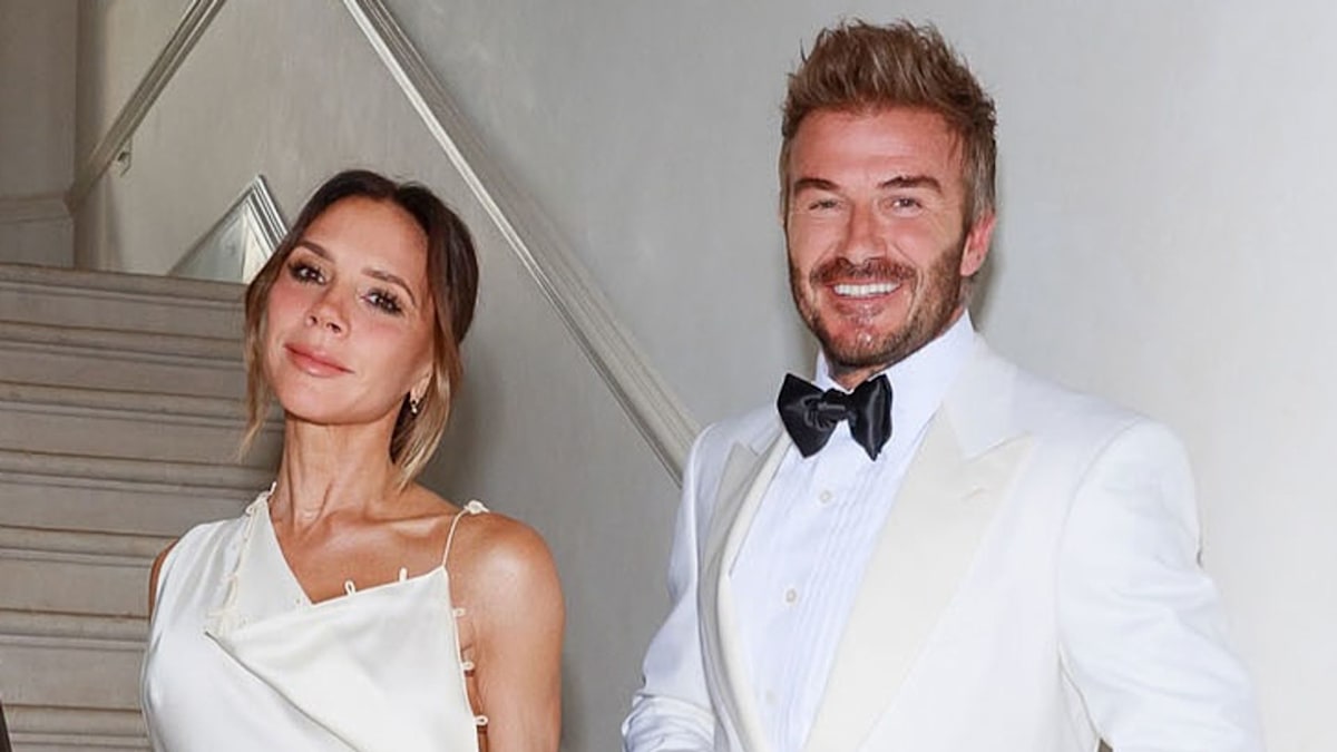 Victoria Beckham is the new Audrey Hepburn - in the most classic pencil skirt we ever did see