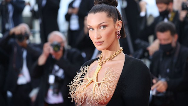 Bella Hadid make-up