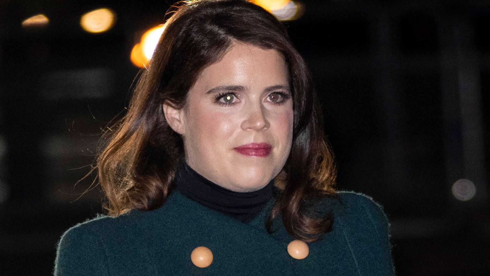 Princess Eugenie pictured with baby August in trendy trainers and ...