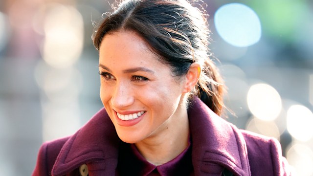 Meghan, Duchess of Sussex visits the Hubb Community Kitchen to see how funds raised by the 'Together: Our Community Cookbook' are making a difference at Al Manaar, North Kensington on November 21, 2018 in London, England. Together: Our Community Cookbook features over 50 recipes from w