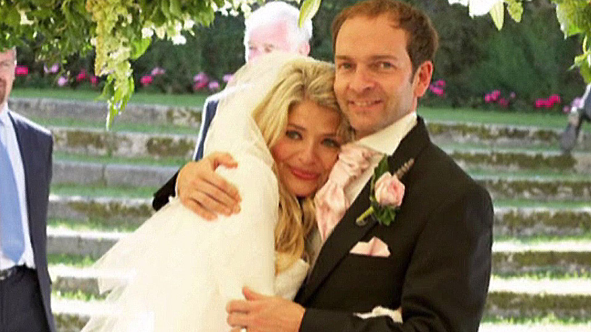 holly willoughby wedding day
