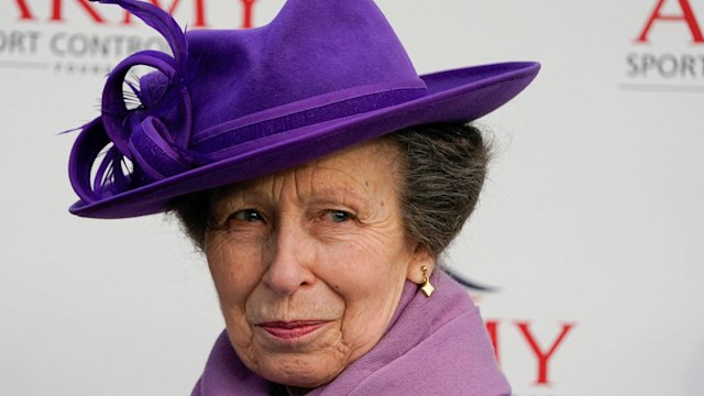 princess anne handbag secret