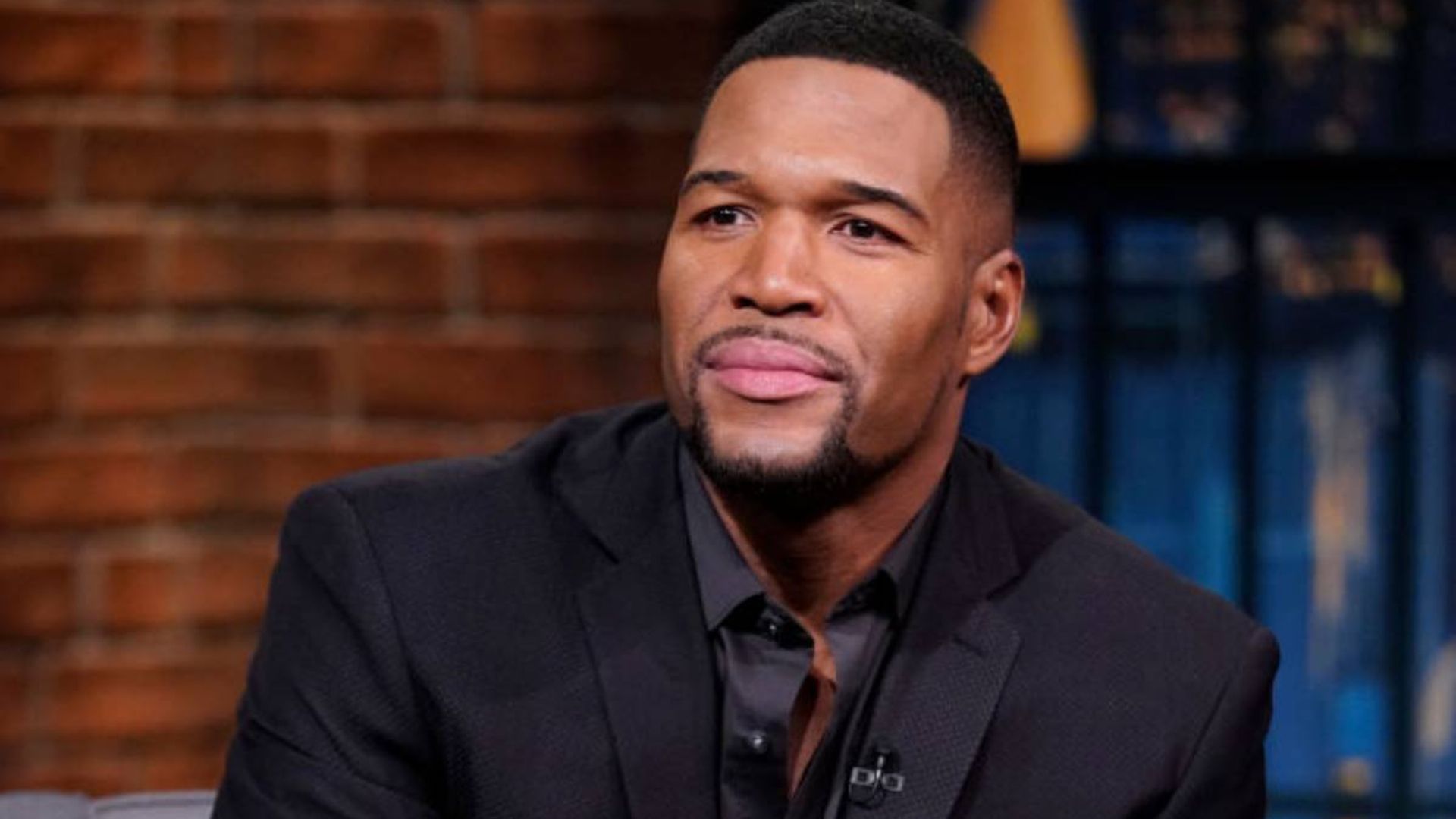 Michael Strahan looks handsome on late night TV