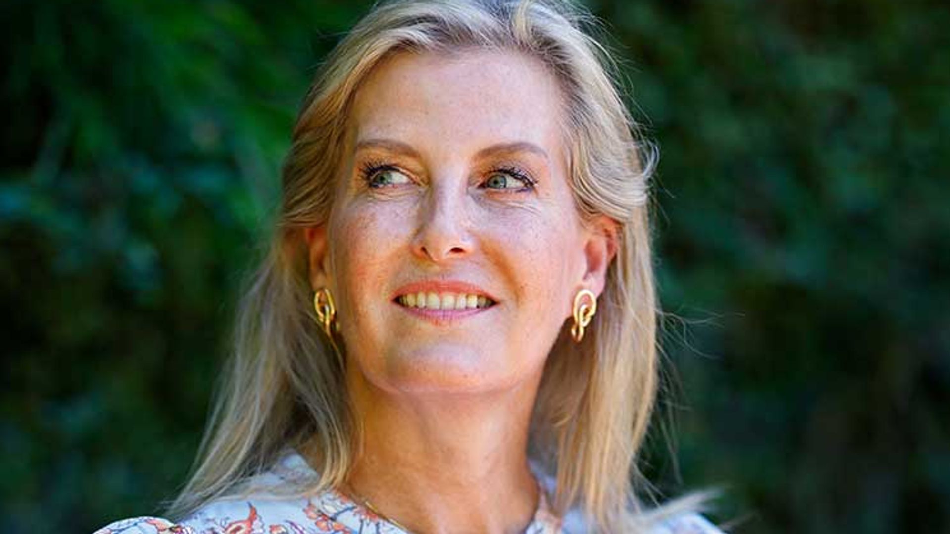 I spotted Duchess Sophie's affordable friendship bracelet with 30% off - shop it now