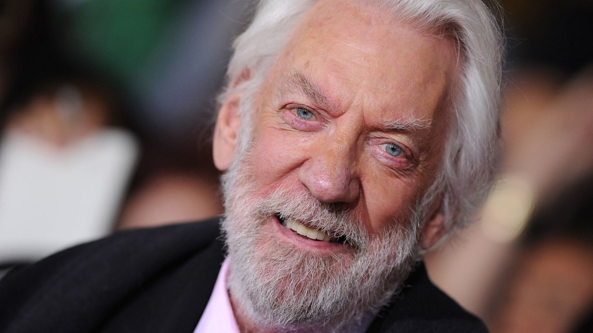 Donald Sutherland, star of Hunger Games, Ordinary People, dead at 88 ...