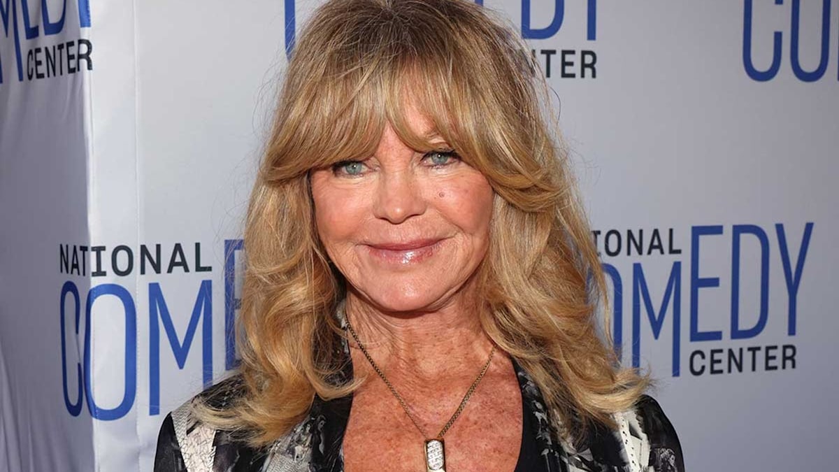 Goldie Hawn glows by the poolside as she shares personal new video | HELLO!