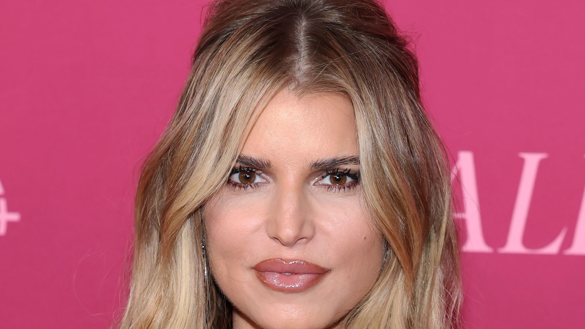 Jessica Simpson shares raw confession as she marks almost a decade of sobriety