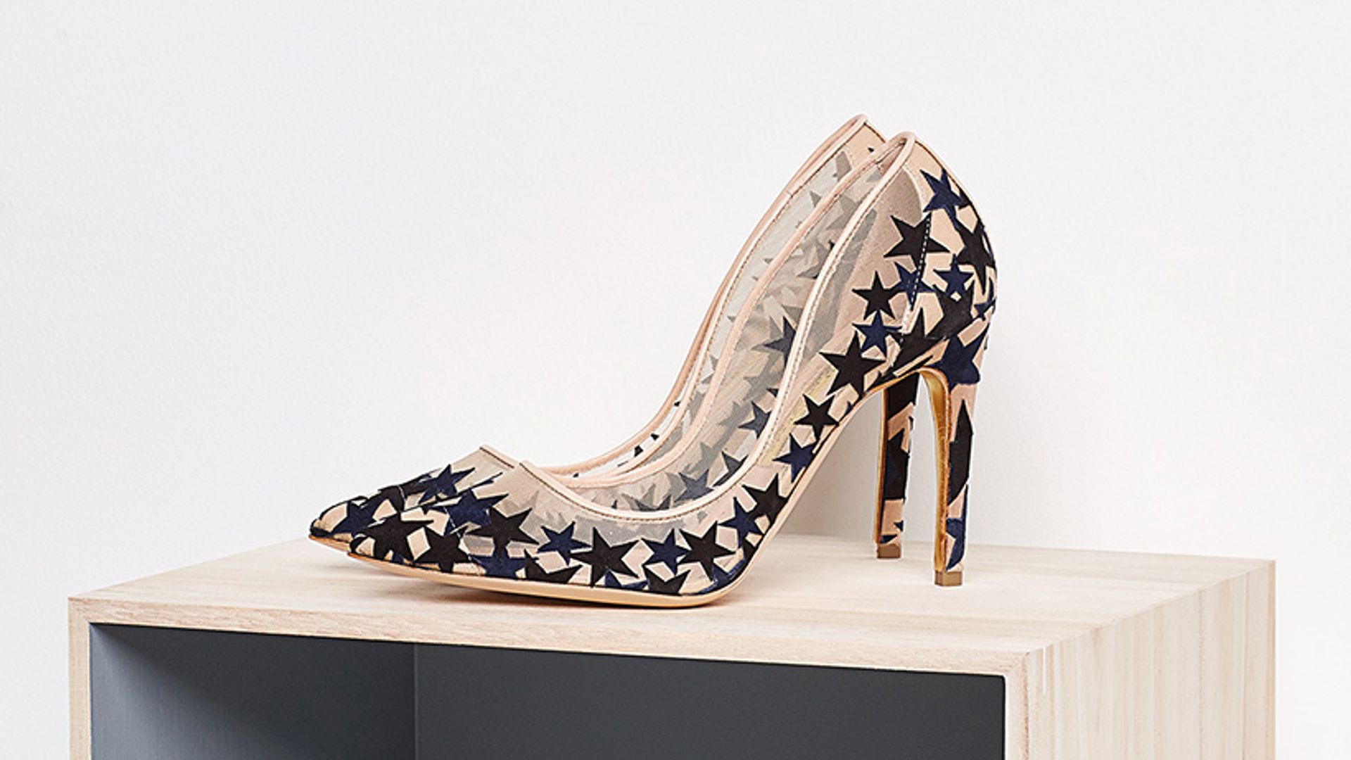 Nose FAUX SNAKE PRINT WITH CHAIN HEEL SLIDE 2024 | Buy Nose Online | ZALORA  Hong Kong