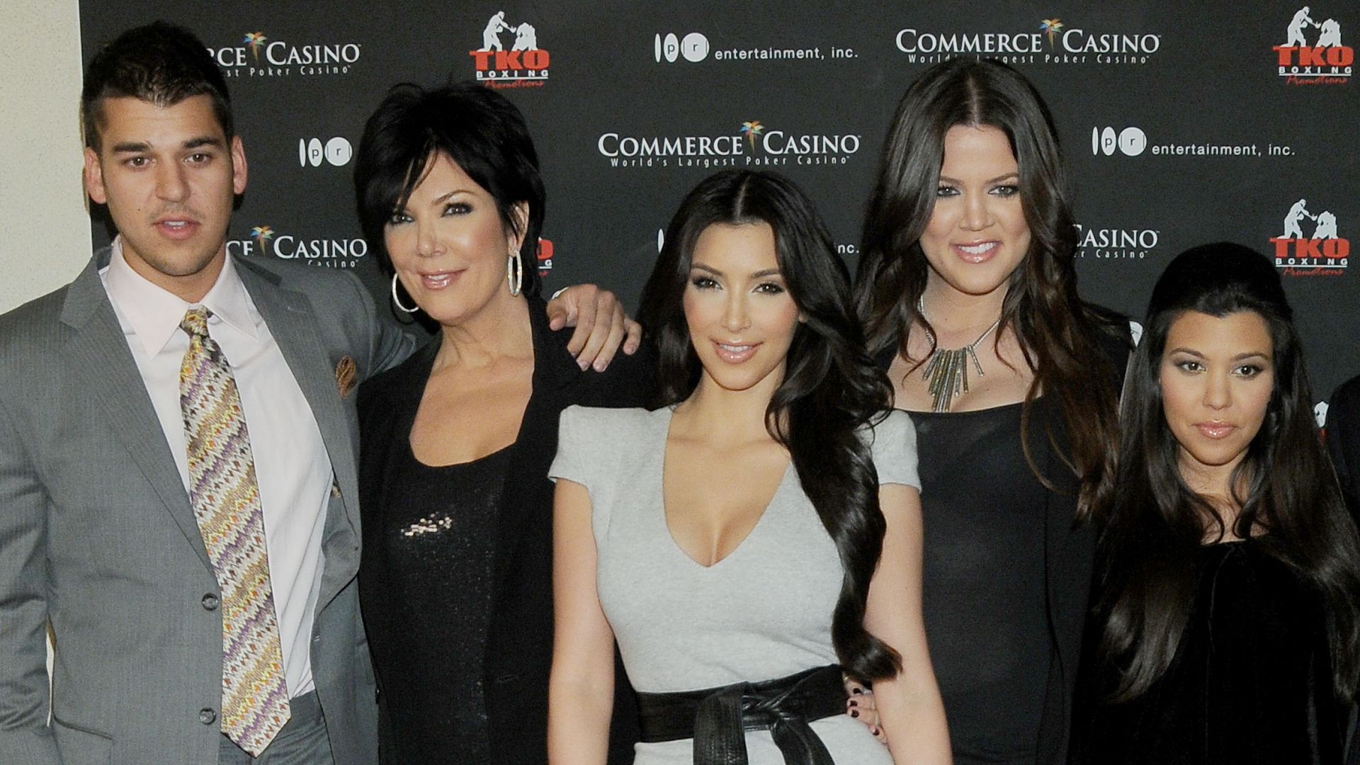 Rob Kardashian appears in unseen family photos as Kim, Khloé and mom(00)