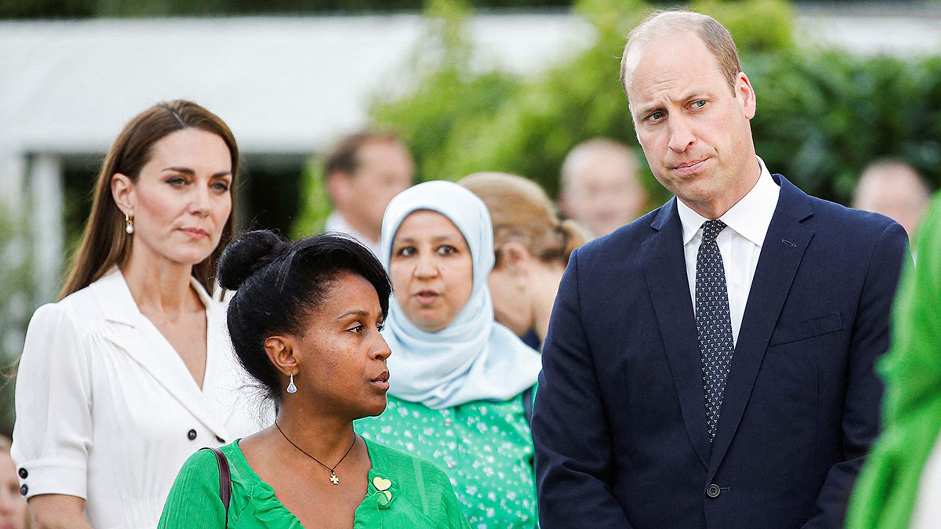 kate middleton sombre at grenfell with prince william