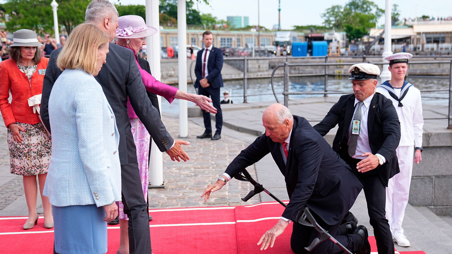 King Harald V trips during Denmark visit