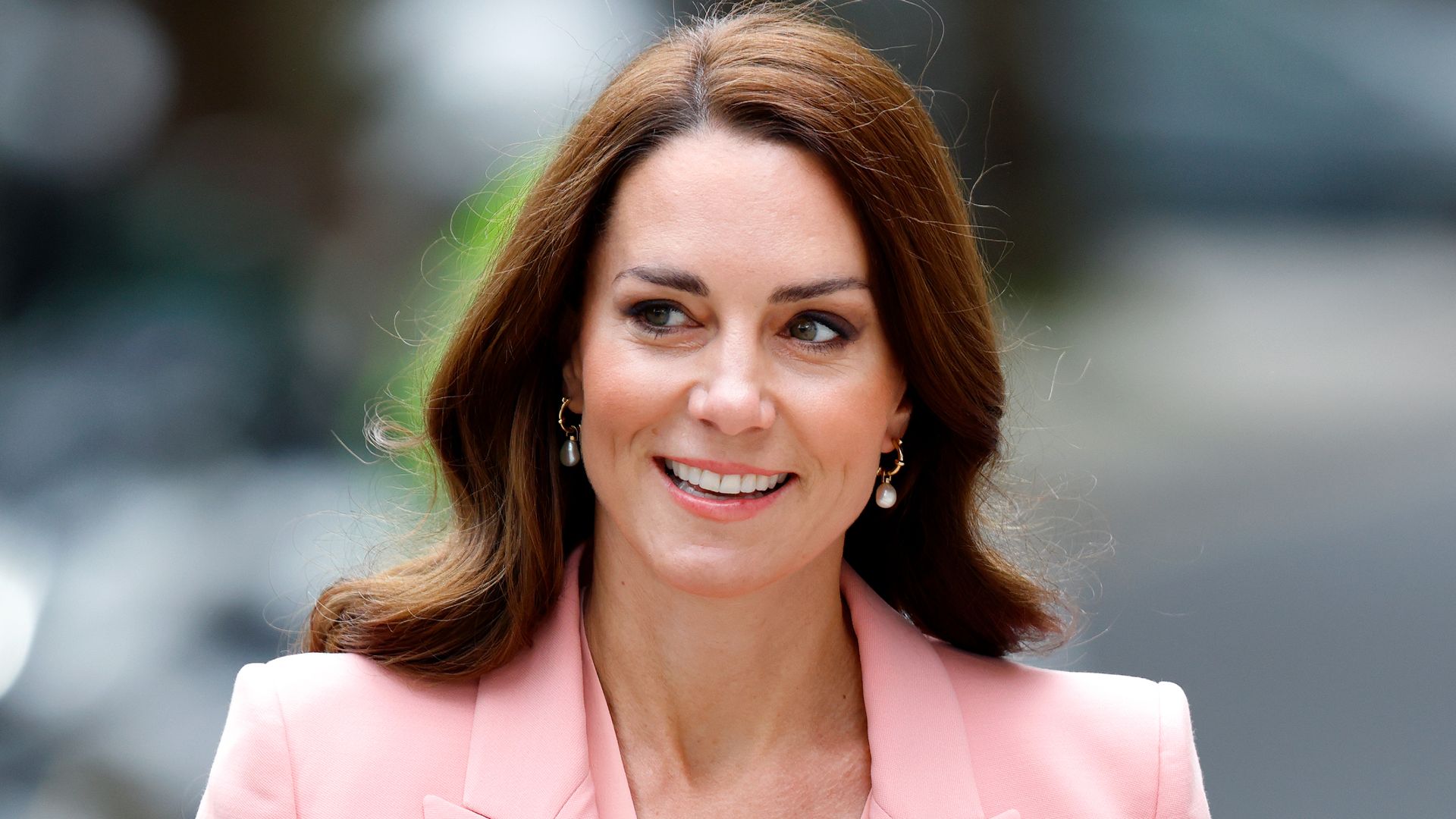 Kate Middleton pink suit