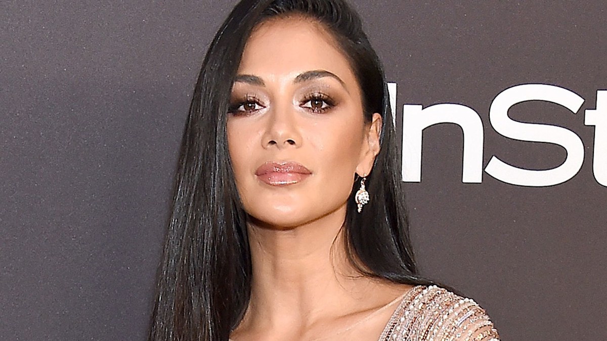 Nicole Scherzinger Shows Off Her Incredible Toned Figure In Barely There White Crop Top And