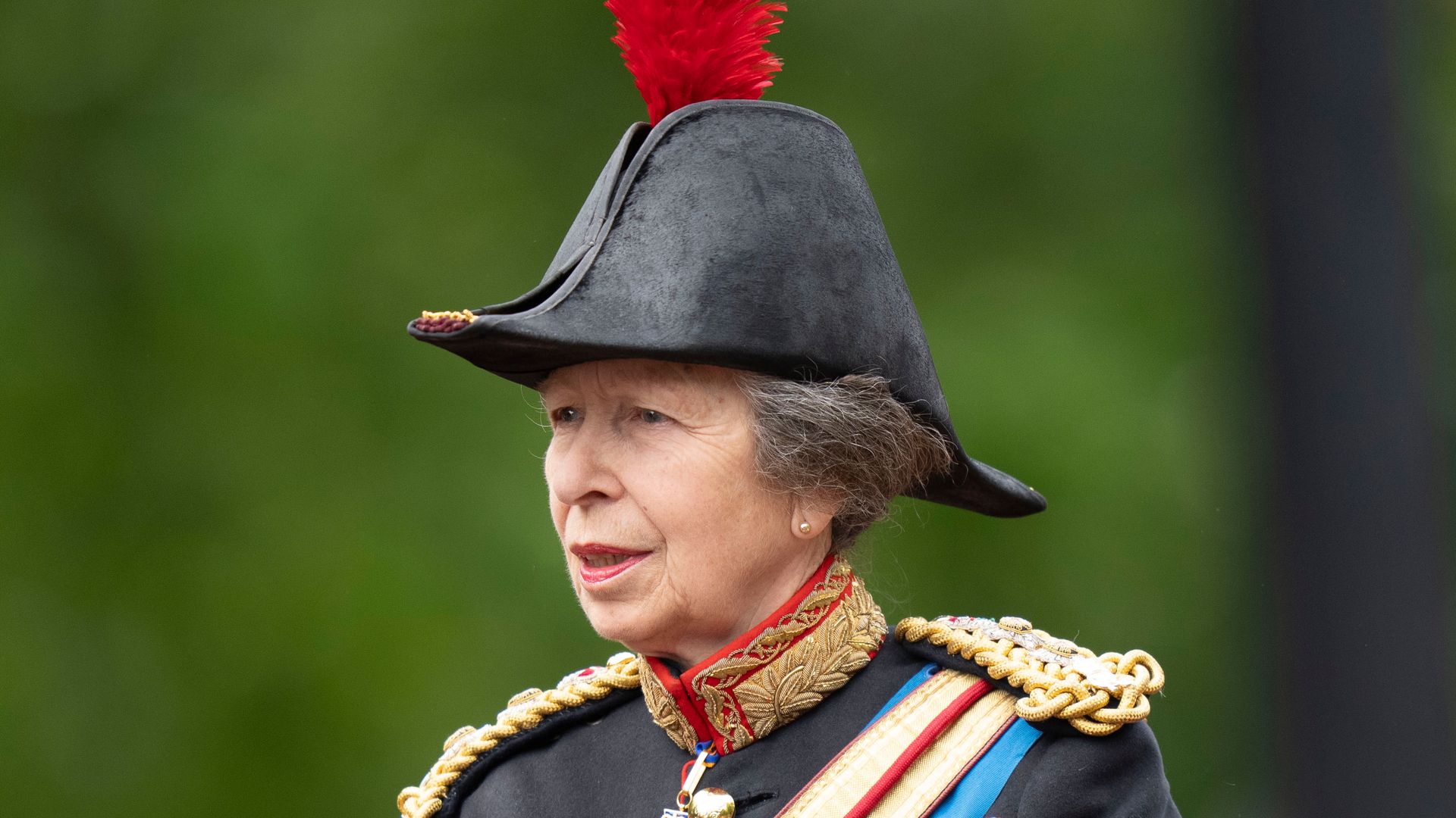 Princess Anne struggles with unruly horse during Trooping the Colour ...