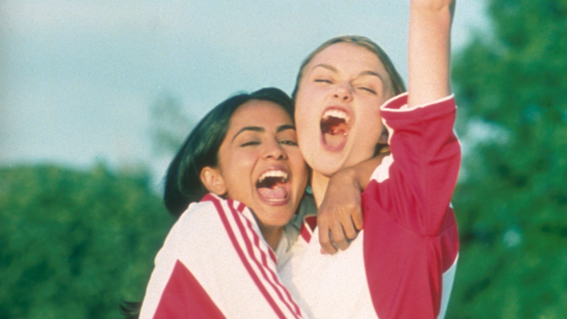 Parminder Nagra and Keira Knightley in Bend It Like Beckham