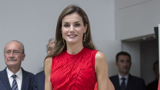 queen letizia red dress