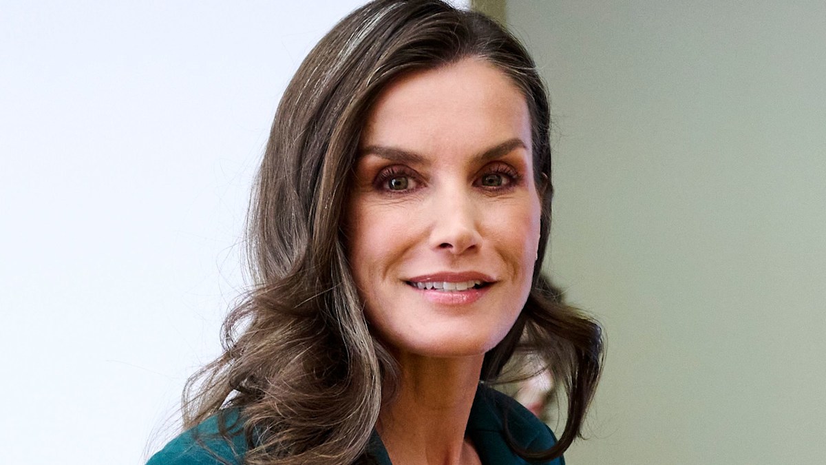 Queen Letizia schools us all in business attire with classy royal rewear