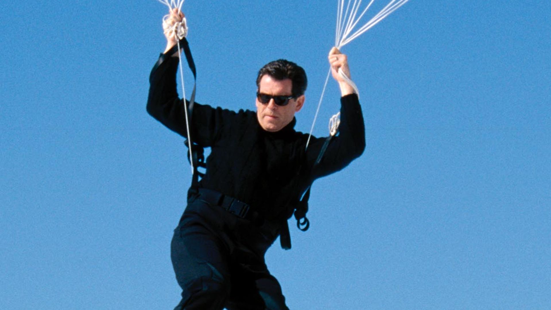 Pierce Brosnan parachuting on an ice block in Die Another Day