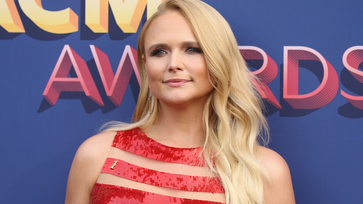 Miranda Lambert delivers sad news with upsetting health update | HELLO!