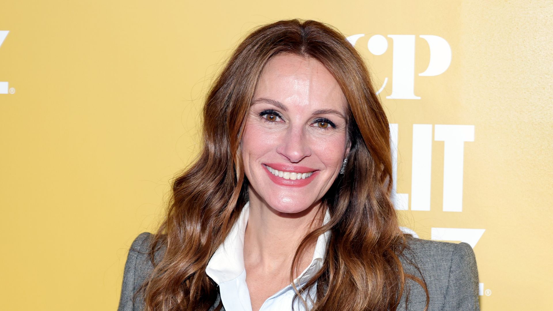 Julia Roberts attends the GASLIT World Premiere on April 18, 2022 in New York City