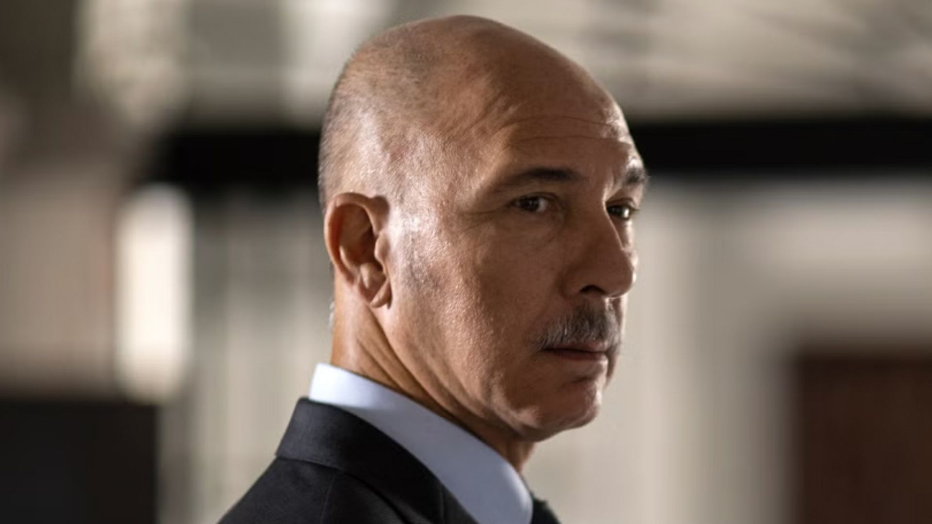 Darío Grandinetti in a still image from Honor