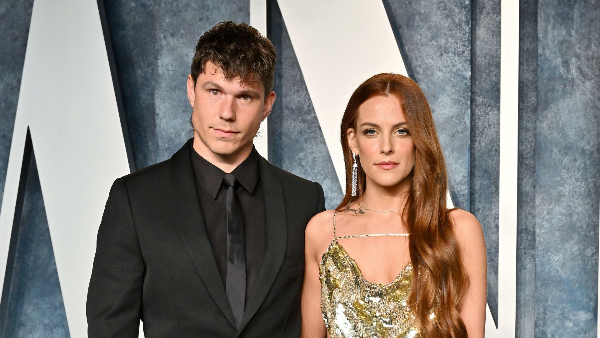 Ben Smith-Petersen and Riley Keough attend the 2023 Vanity Fair Oscar Party hosted by Radhika Jones at Wallis Annenberg Center for the Performing Arts on March 12, 2023 in Beverly Hills, California