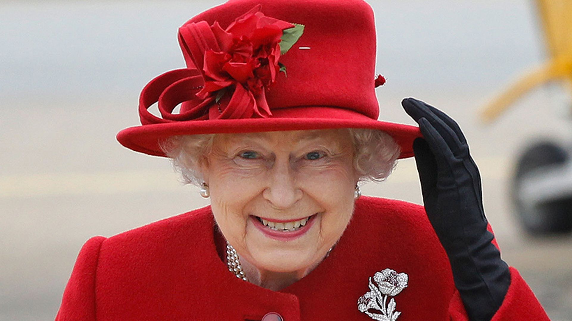 queen red hat