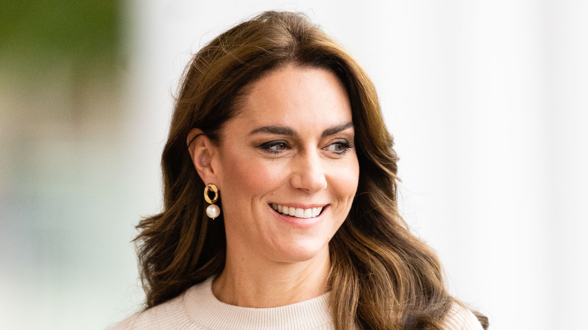 Princess Kate is the best advert for wearing 70s flared trousers