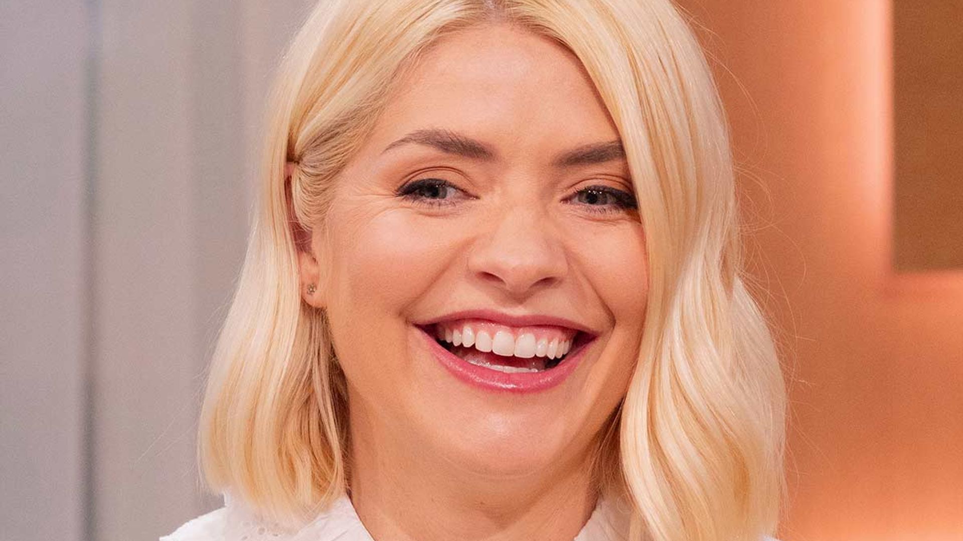 holly willoughby outfit