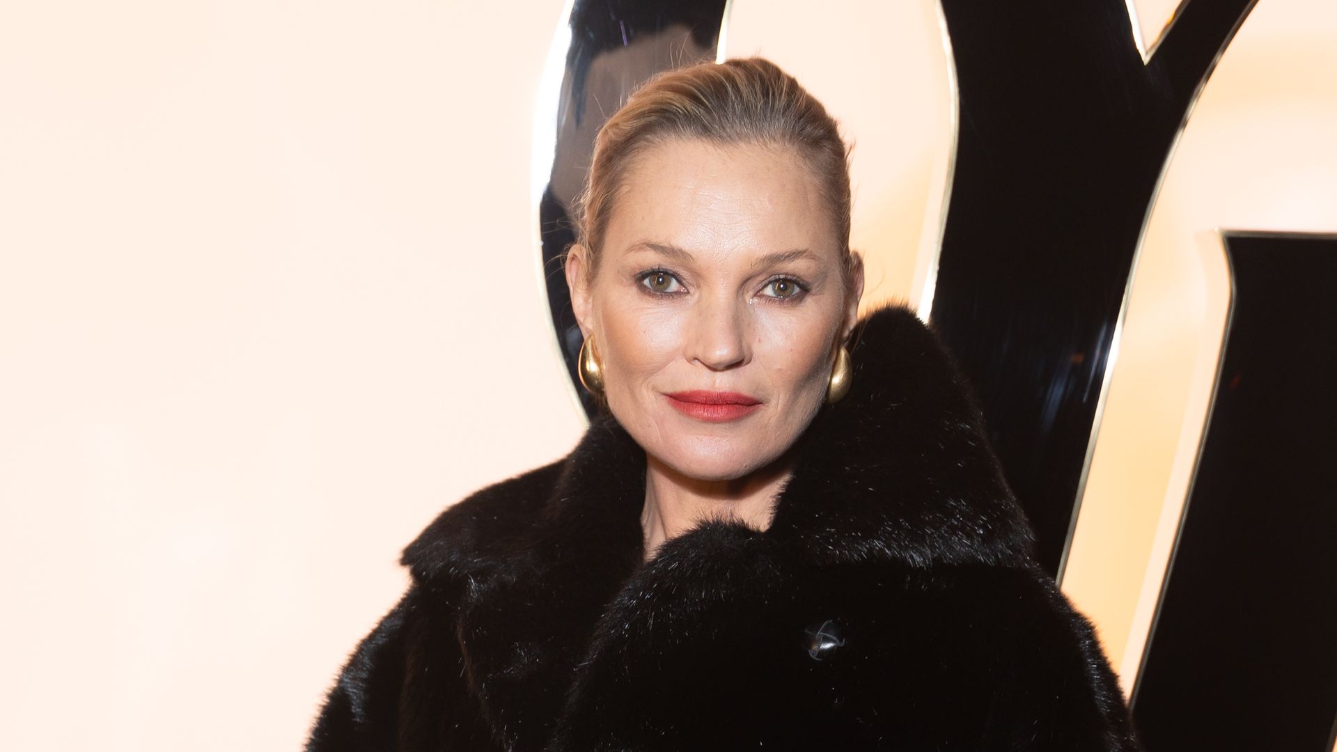 PARIS, FRANCE - FEBRUARY 27: (EDITORIAL USE ONLY - For Non-Editorial use please seek approval from Fashion House) Kate Moss attends the Saint Laurent Womenswear Fall/Winter 2024-2025 show as part of Paris Fashion Week on February 27, 2024 in Paris, France. (Photo by Marc Piasecki/WireImage)