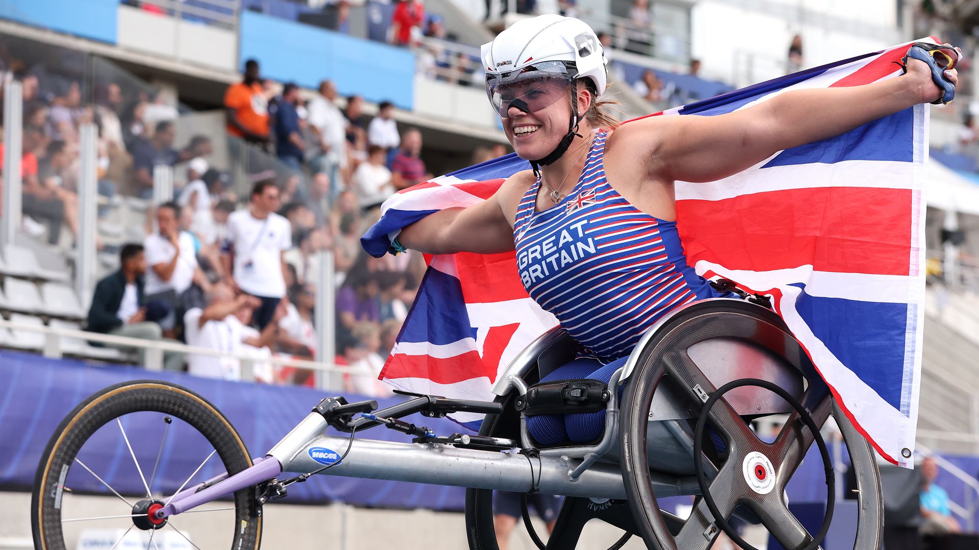 Hannah Cockroft celebrating with a British flag