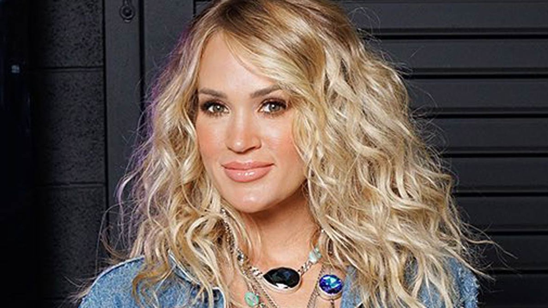 carrie underwood debuts talent in hotpants