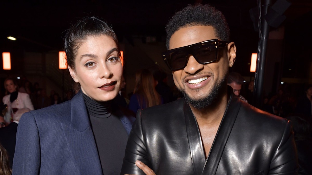 Usher marries Jenn Goicoechea following steamy Super Bowl Halftime Show ...