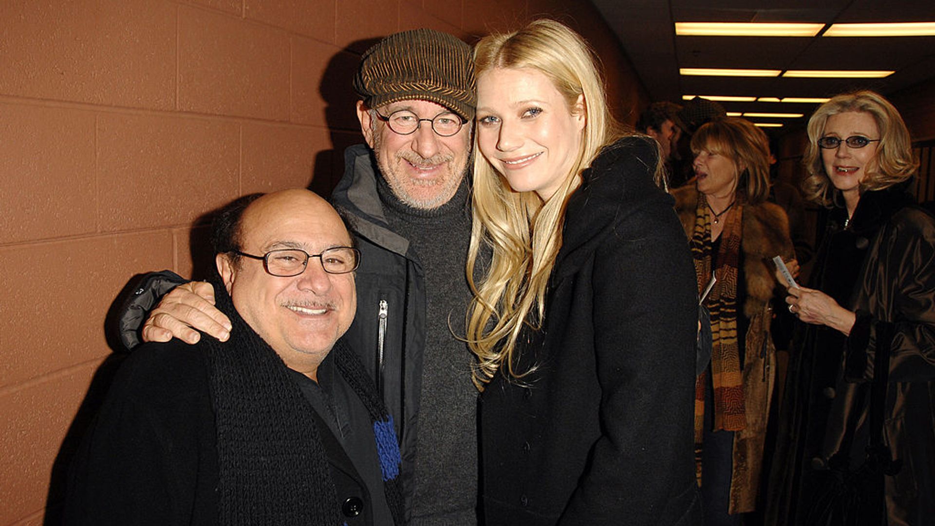 Danny DeVito, Steven Spielberg, Gwyneth Paltrow and Blythe Danner at the Sundance Film Festival in 2007. 
