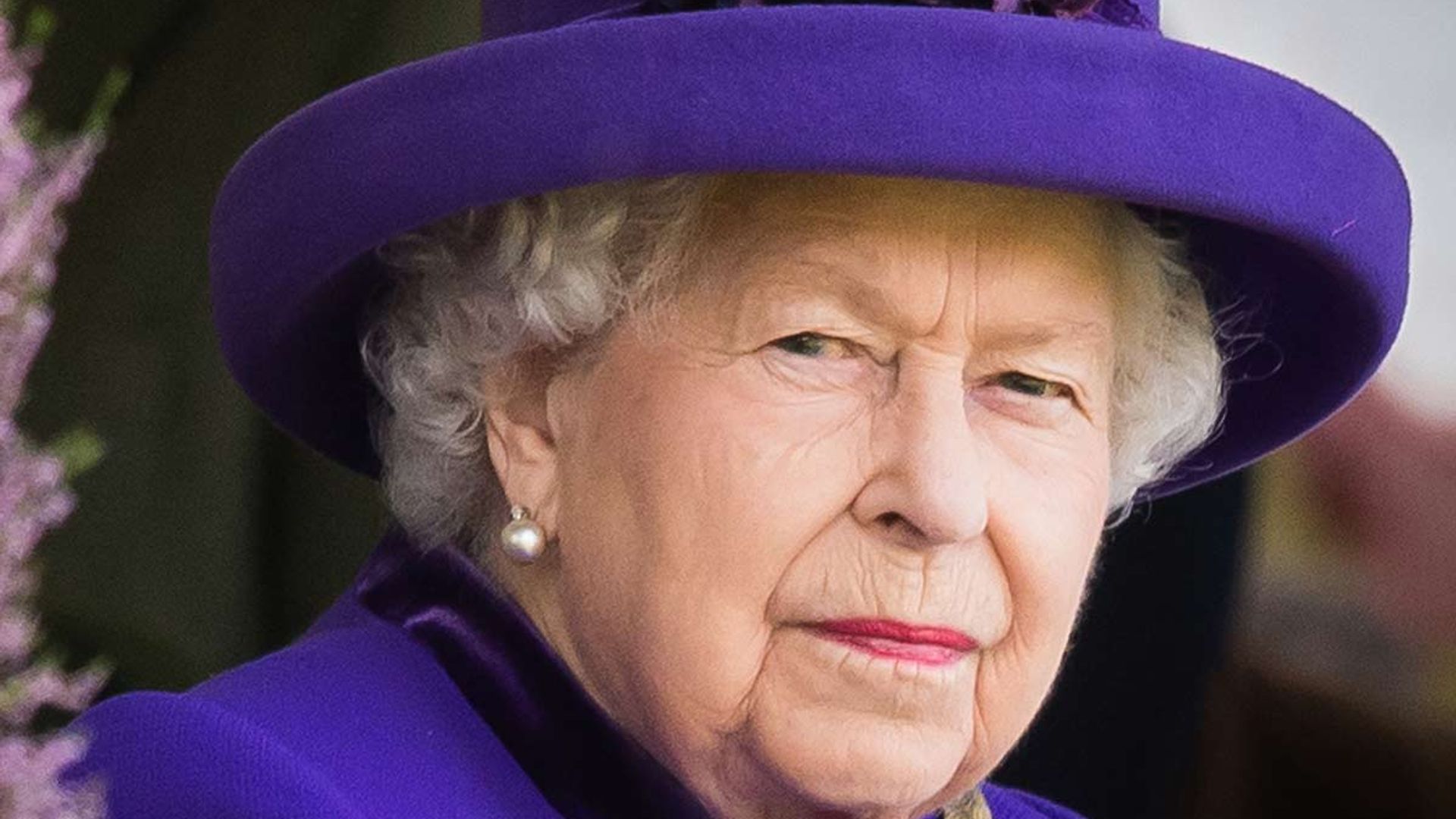 the queen cancels engagement