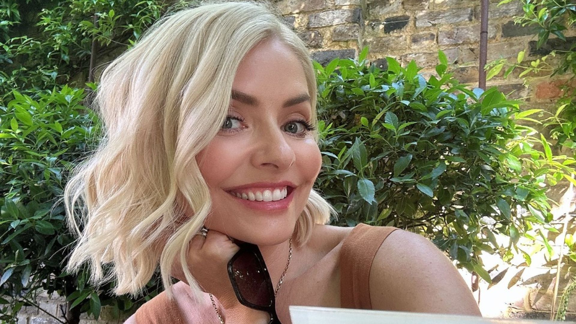 holly willoughby with cocktail garden london home