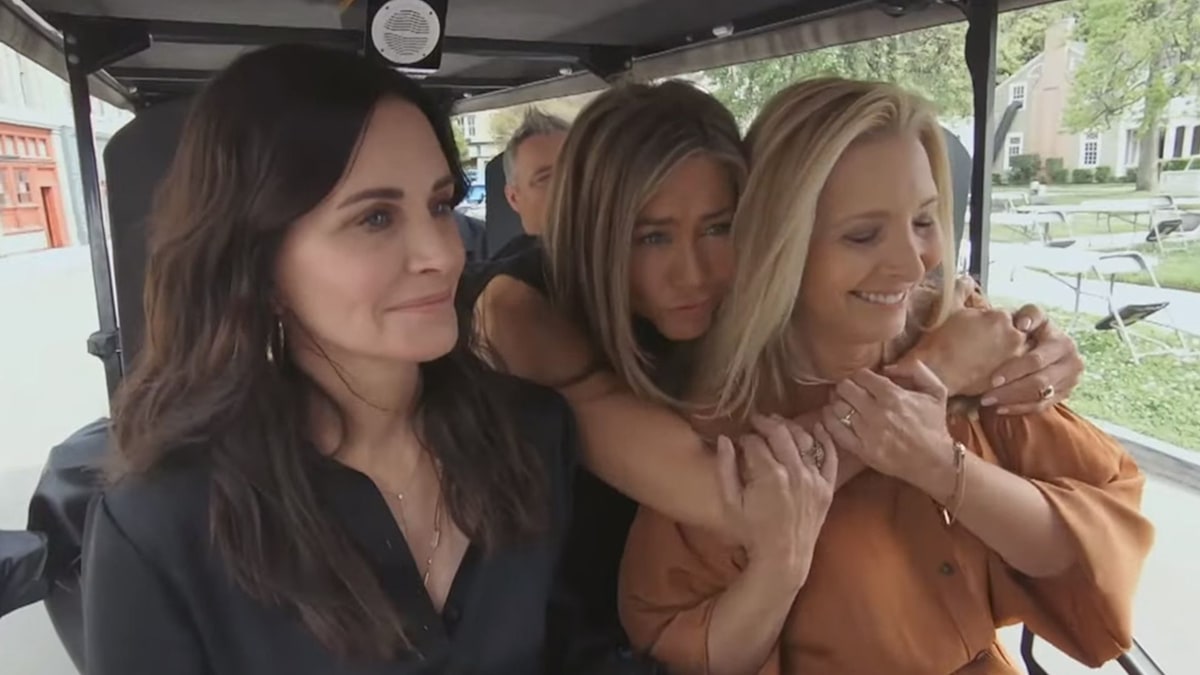 The Friends Carpool Karaoke leaves Lisa Kudrow in tears watch the