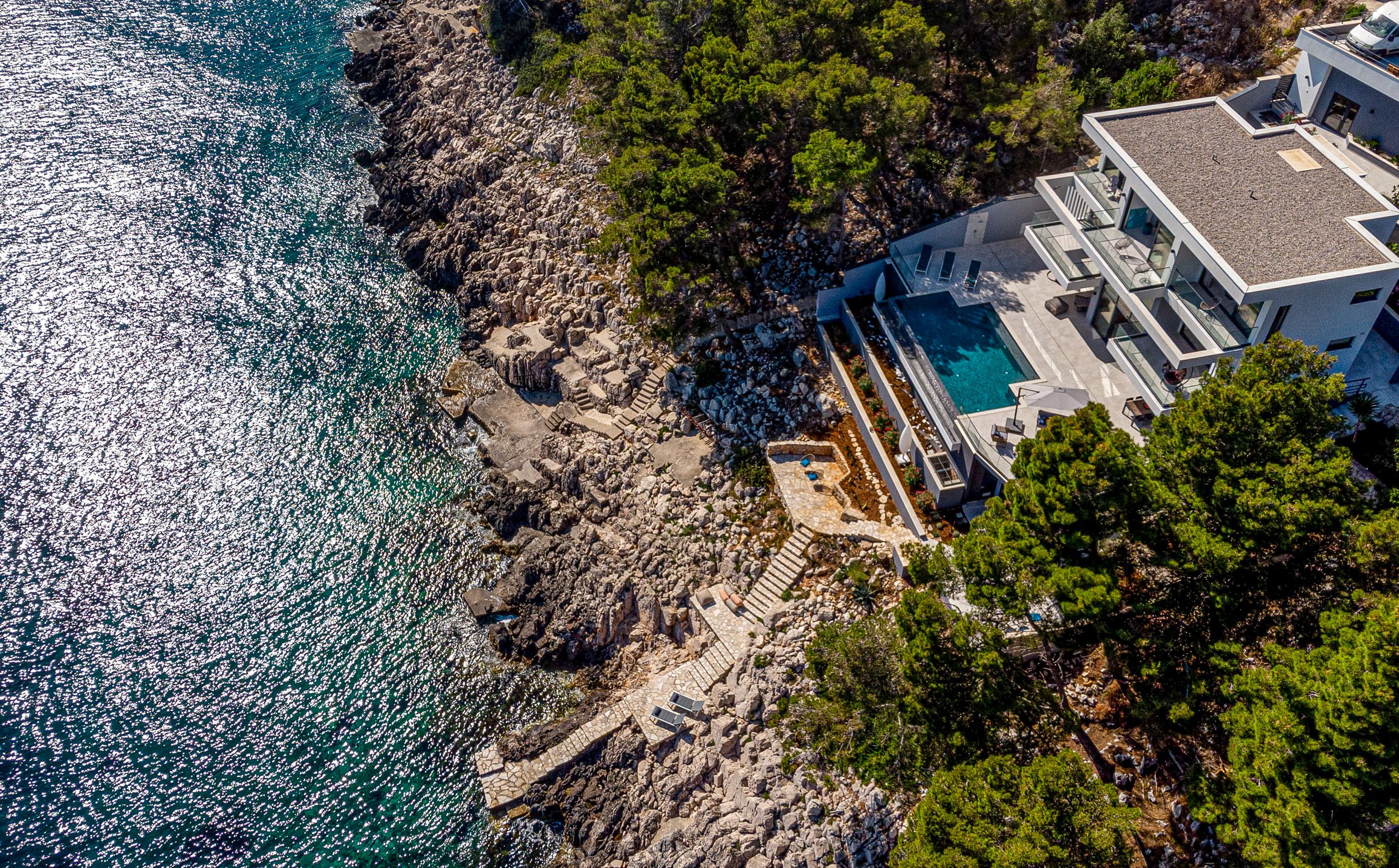 aerial shot of villa Oliver's Travels