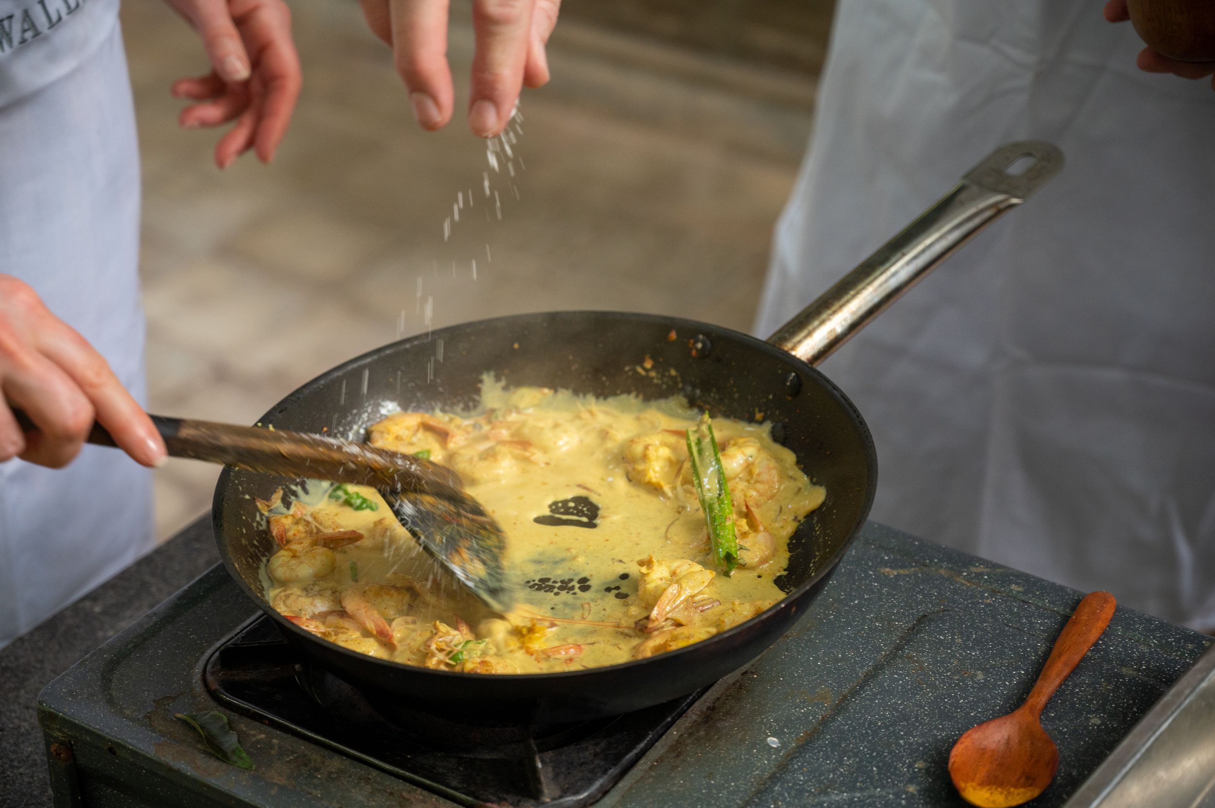 Food at teardrop hotels sri lanka