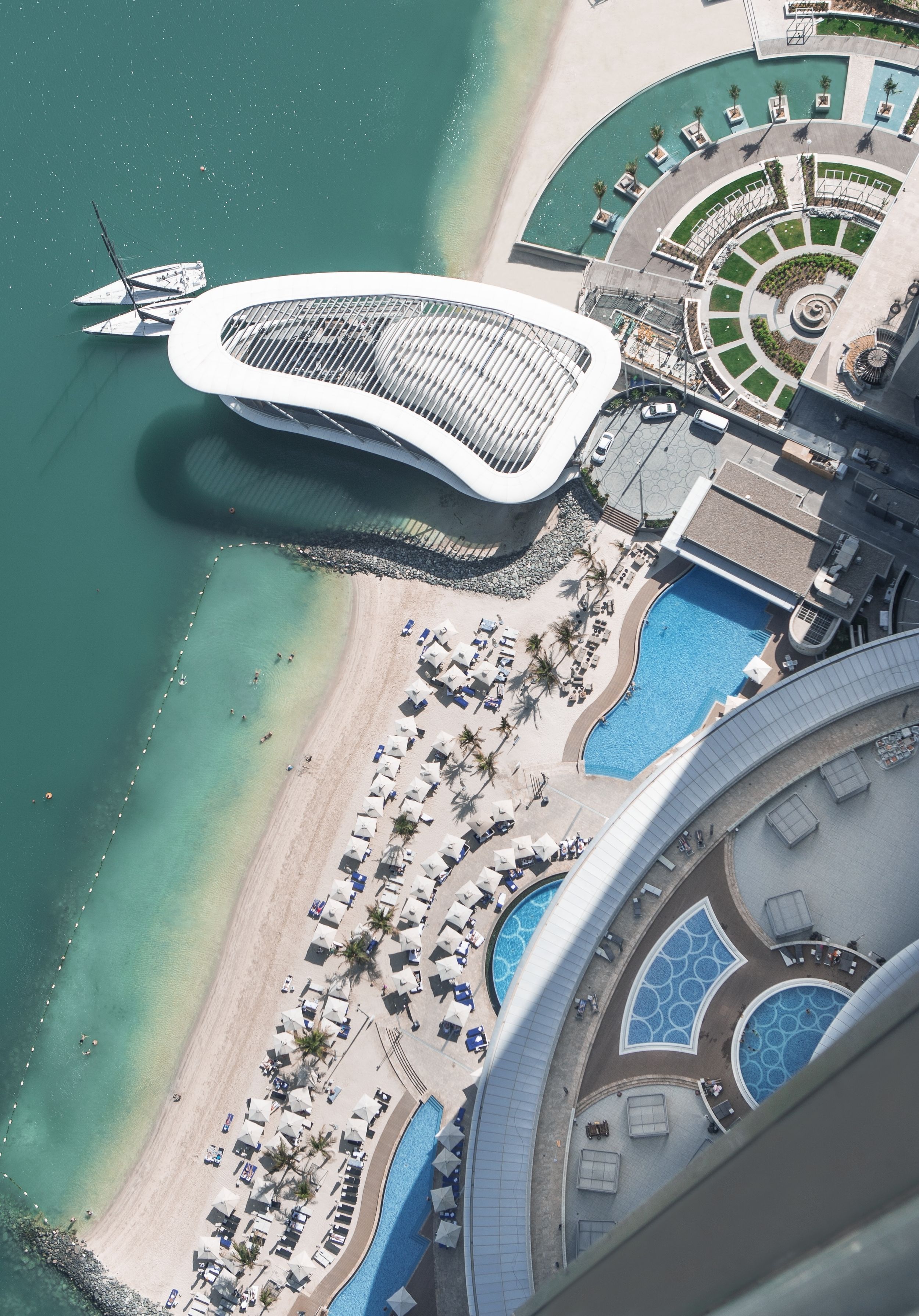 conrad abu dhabi beach and pool