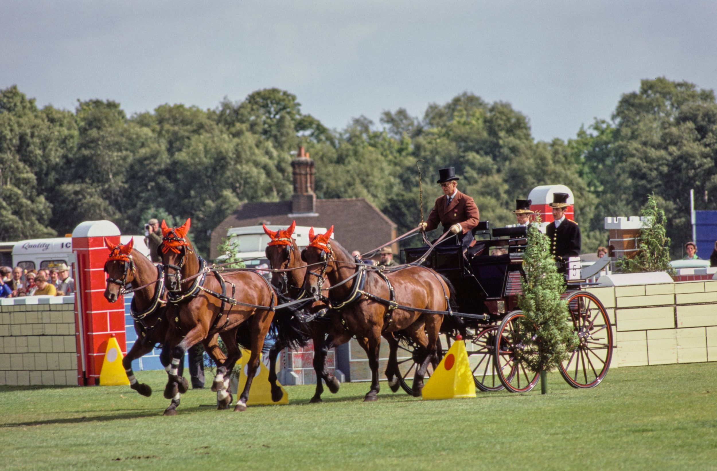 Wearing a black hat indicated that the Duke was using not his own horses