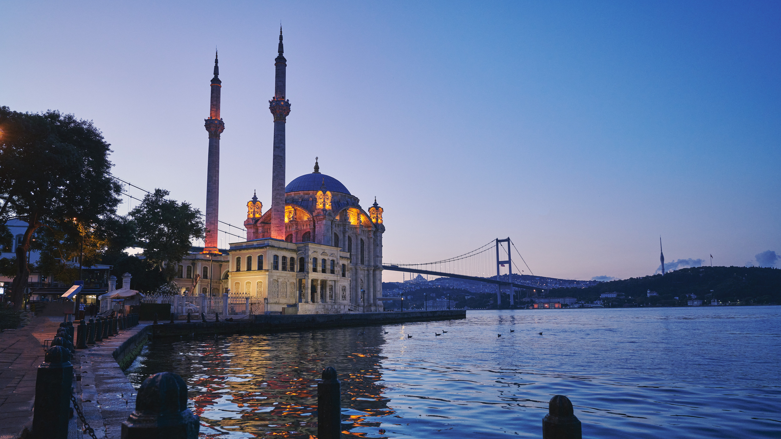 Exterior shot of Peninsula Istanbul skyline at sunset