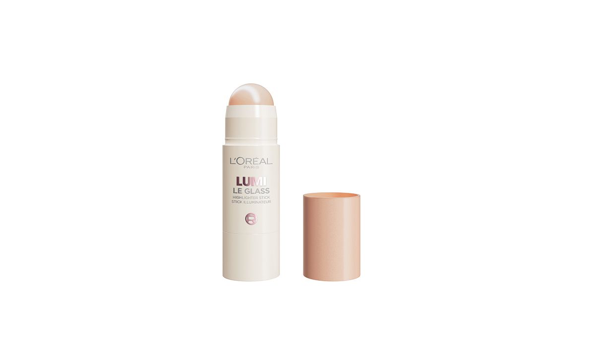 Loreal lumi le glass highlighter stick
