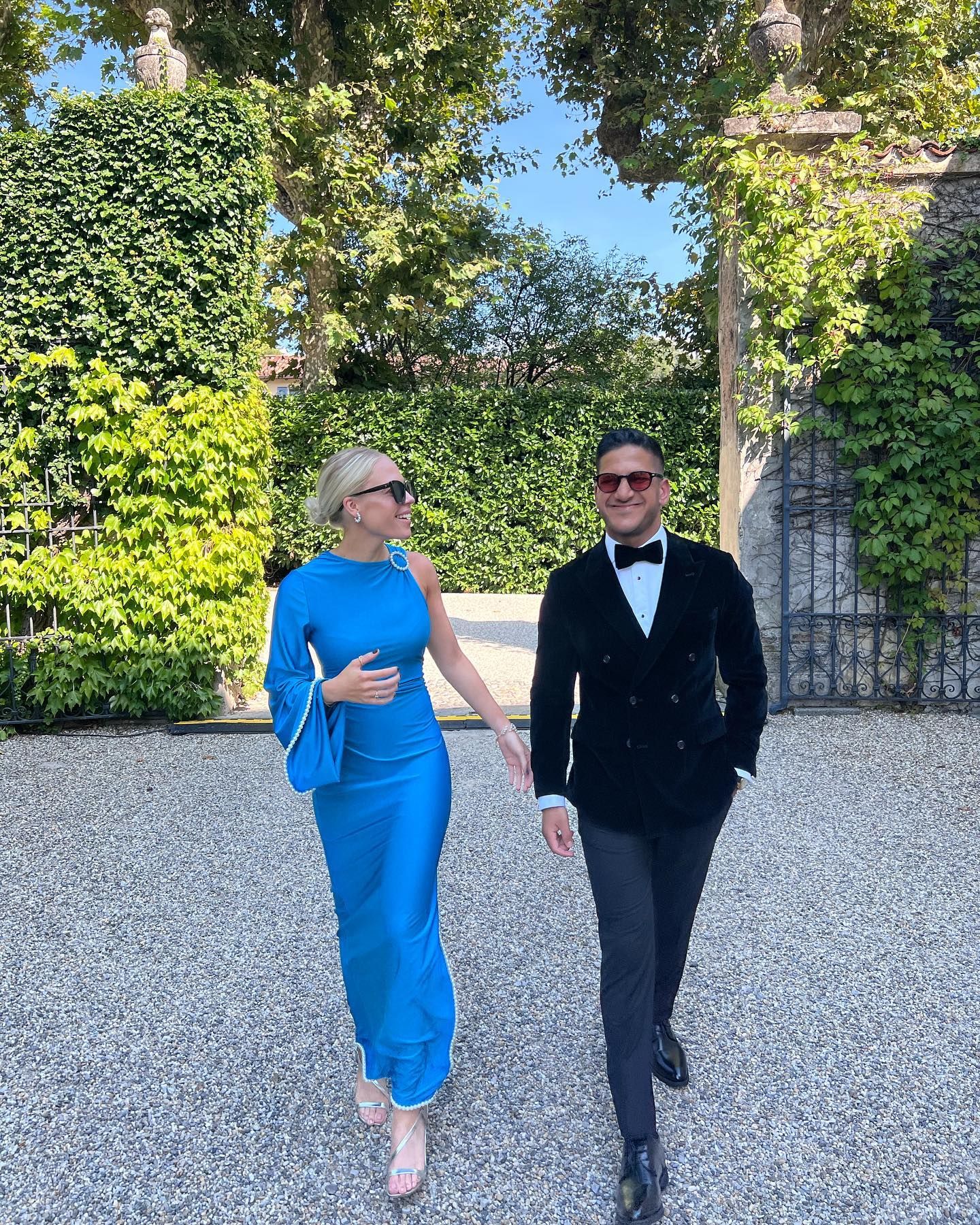 I wore this stunning outfit in Lake Como, but the 30+ degree heat was not my friend... sweat patches galore