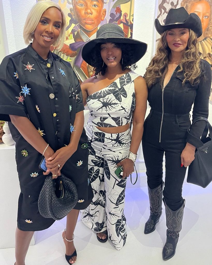 tina knowles with kelly rowland and angela bassett at art exhibit for j christopher