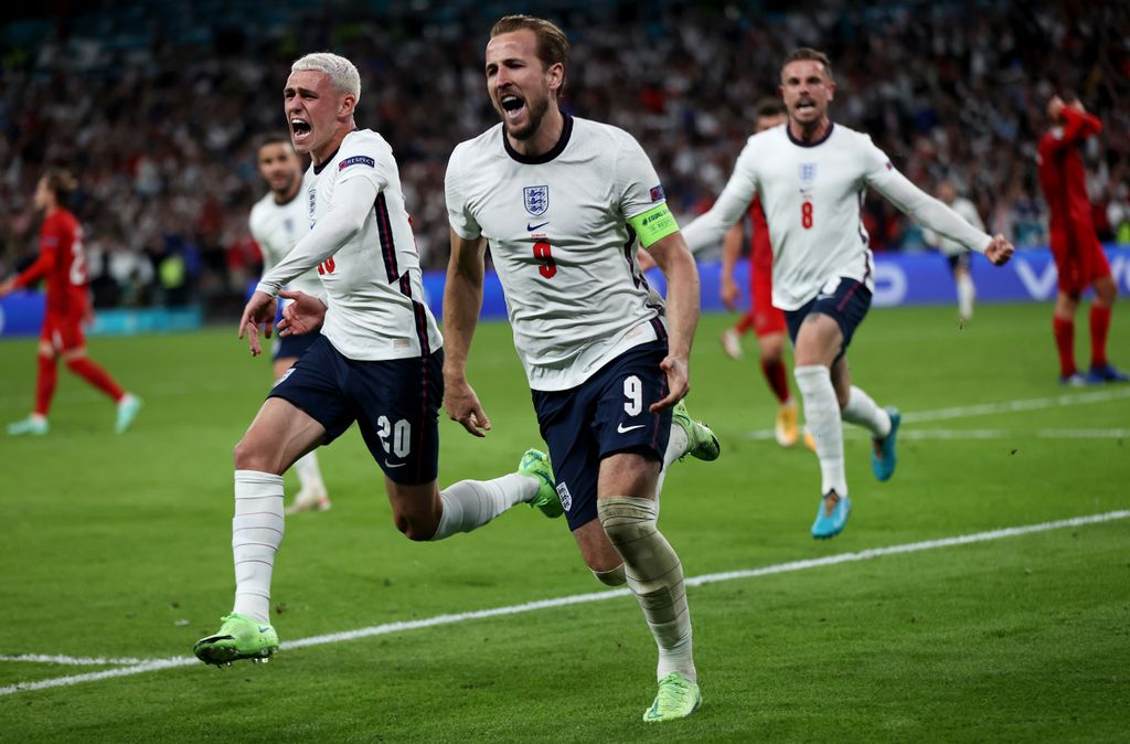 Harry Kane of England celebrates