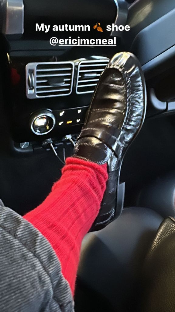 Rita shared her autumn footwear combo on Instagram
